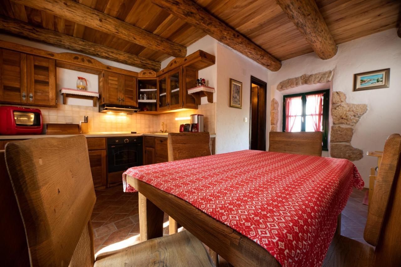 Villa Lindraze Dobrinj Bagian luar foto