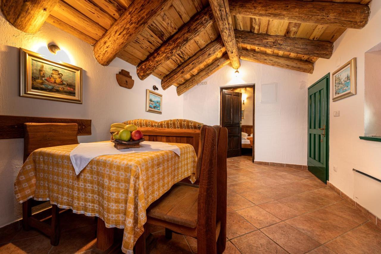 Villa Lindraze Dobrinj Bagian luar foto