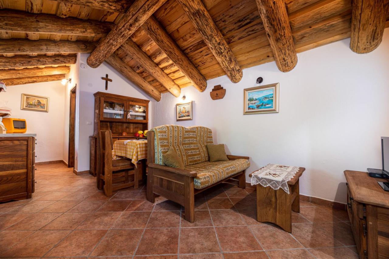 Villa Lindraze Dobrinj Bagian luar foto