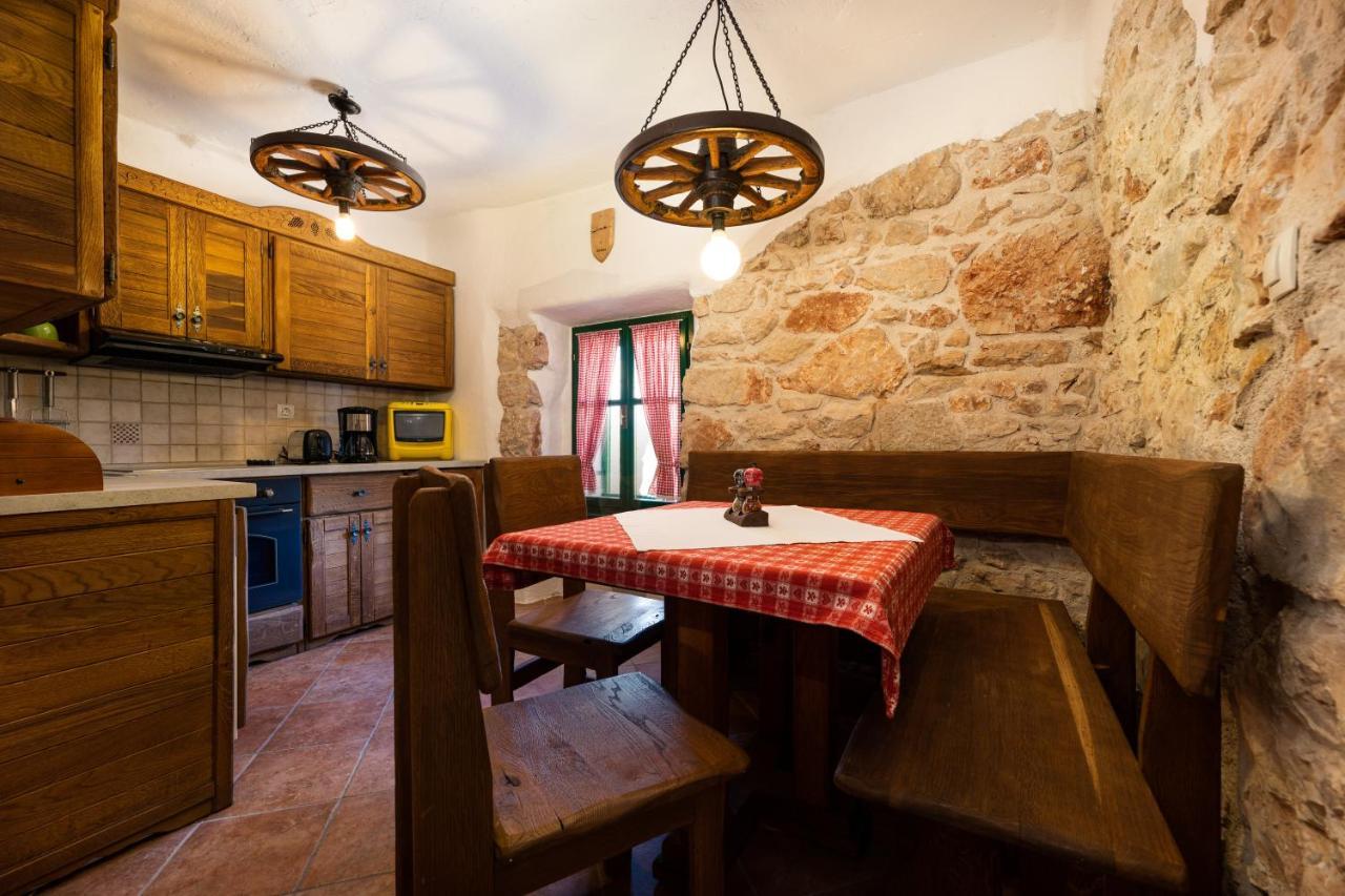 Villa Lindraze Dobrinj Bagian luar foto